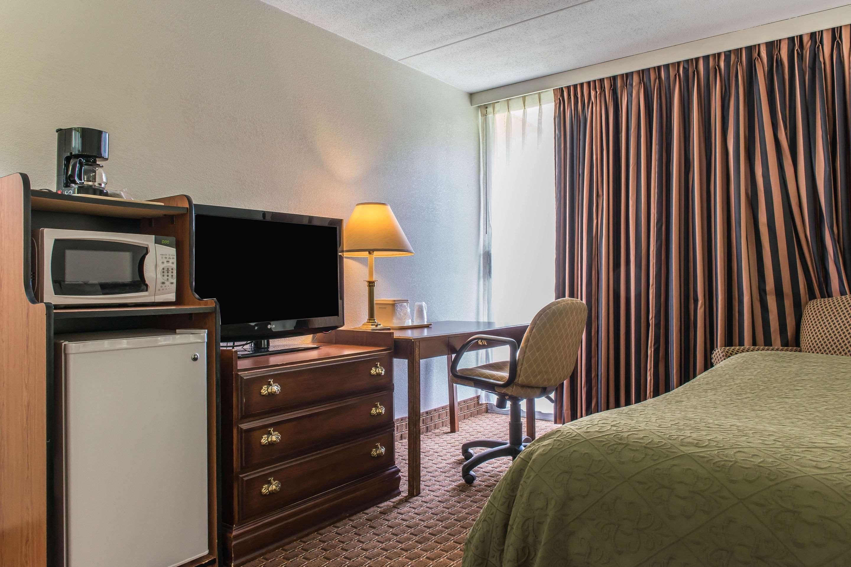 Rodeway Inn Brookville Eksteriør bilde